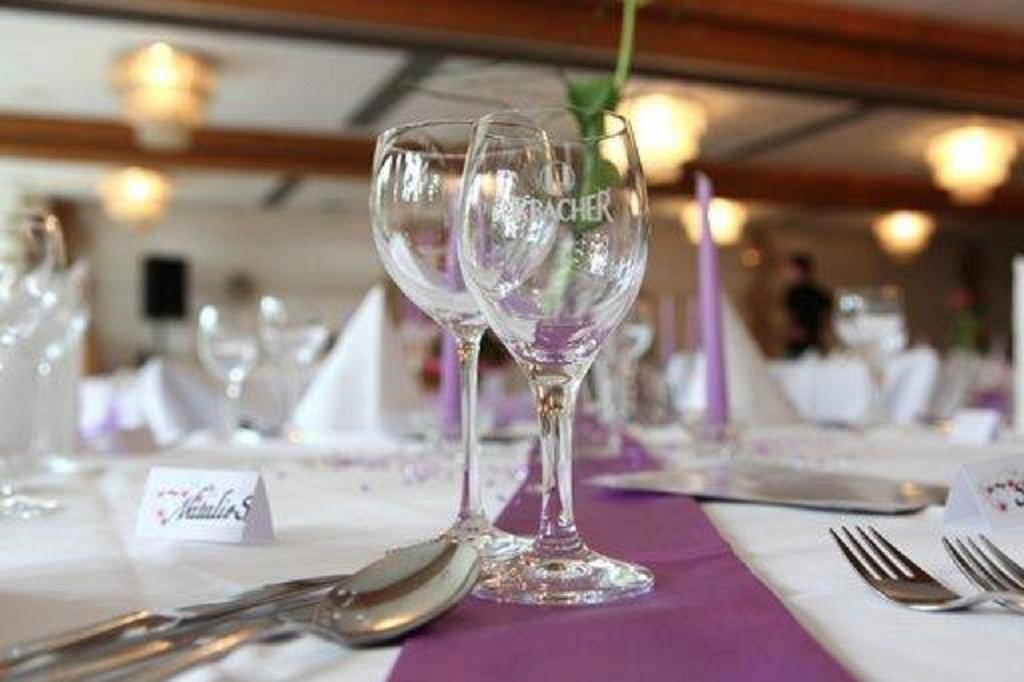 אסלינגן Eichenhof Hotel Gbr מראה חיצוני תמונה