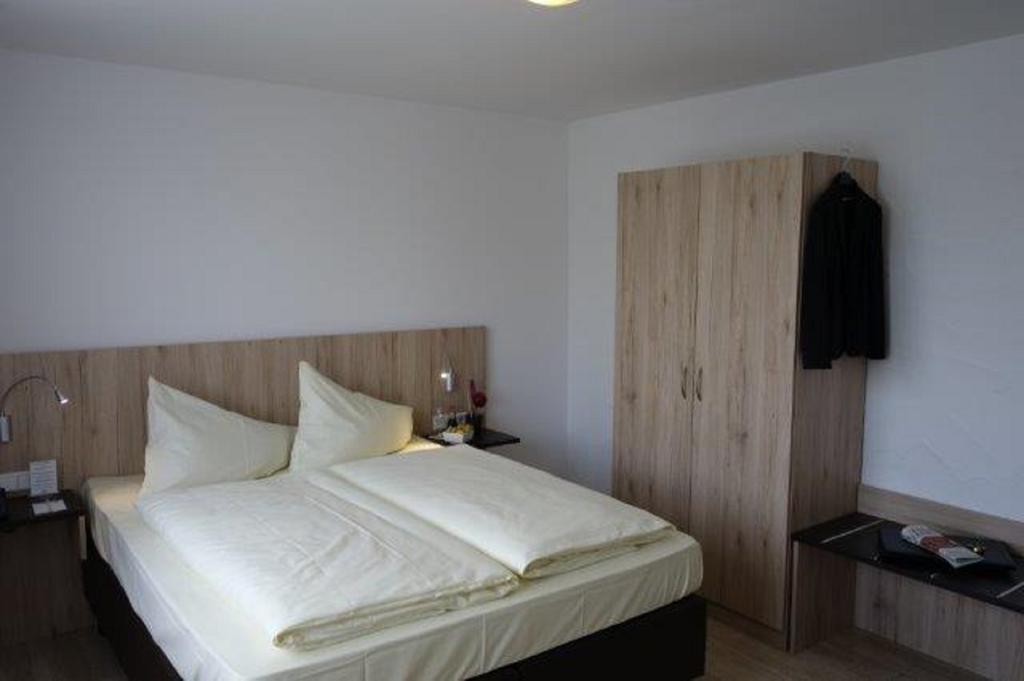 אסלינגן Eichenhof Hotel Gbr מראה חיצוני תמונה